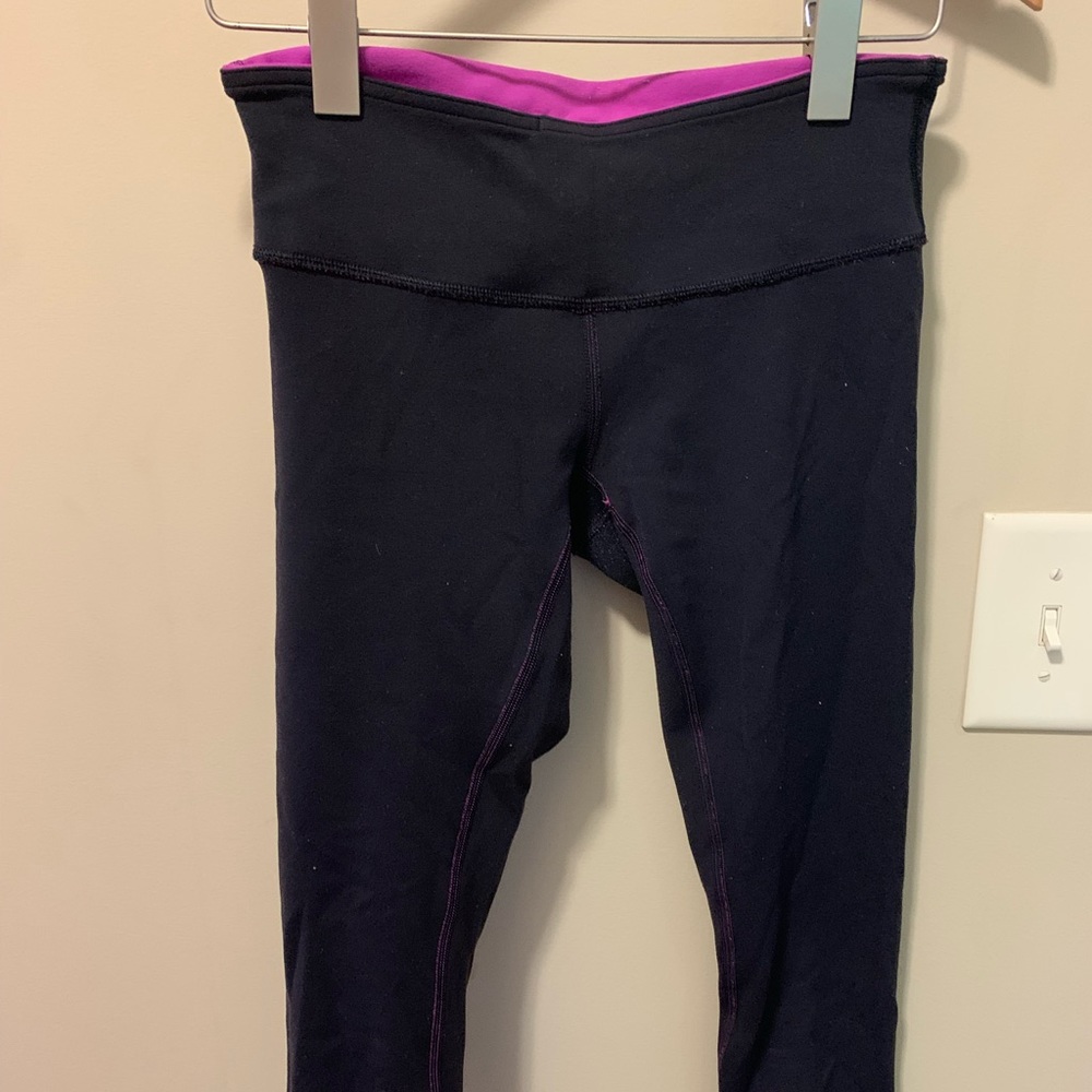 Lululemon reversible leggings, black and purple